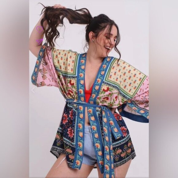 Farm Rio Blue Macaw Kimono - Picture 2 of 7